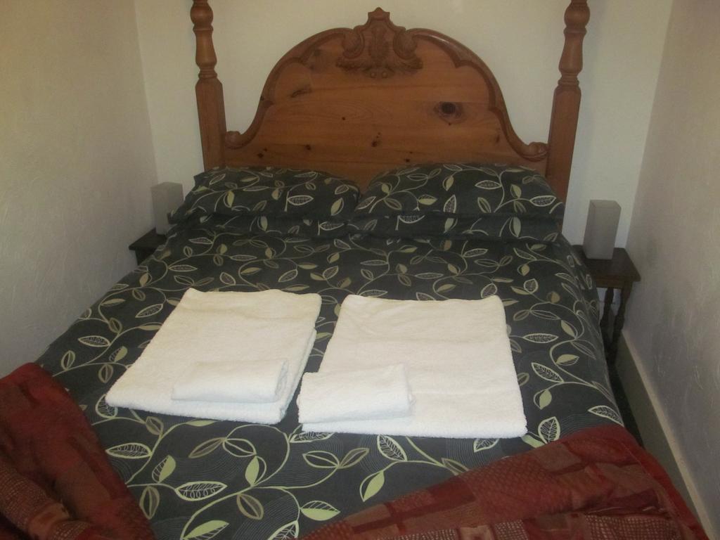 Upton Cross B&B Bude Ruang foto
